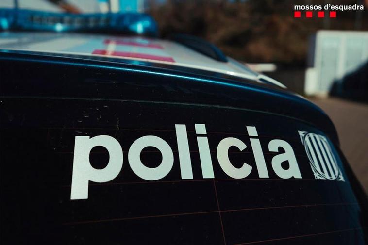 Denuncian un intento de secuestro a punta de pistola a una adolescente en Barcelona