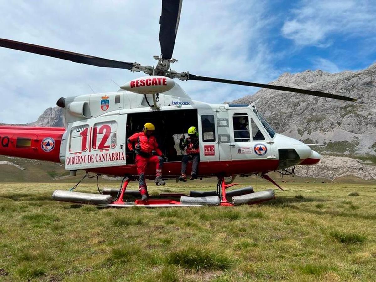 Imagen de archivo del helicóptero de rescate de Cantabria