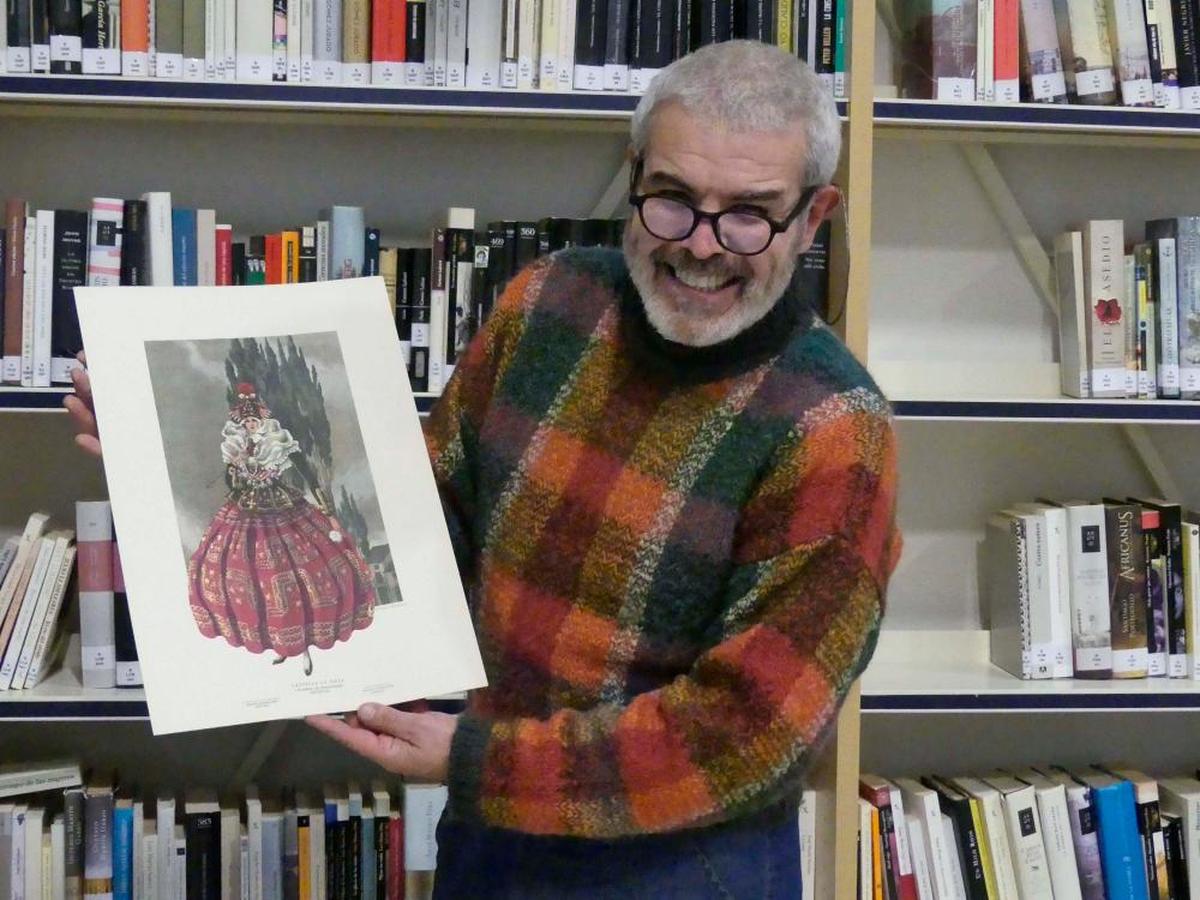 El modista Lorenzo Caprile, en su visita al IES Fray Luis de León de Salamanca.