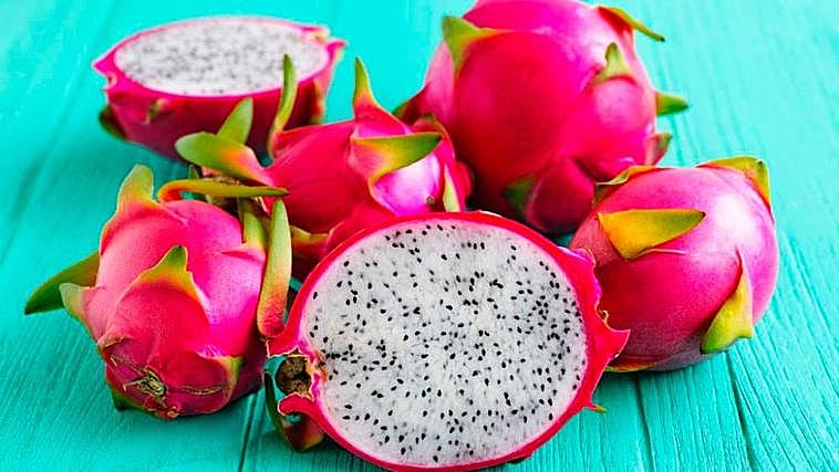 La pitaya o fruta del dragón.