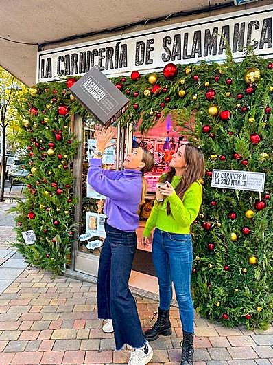 María y Estefanía, responsables de La Carnicería de Salamanca.