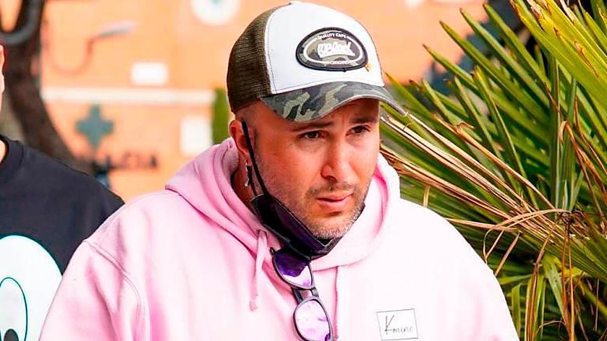 Una de las últimas salidas de Kiko Rivera tras sufrir el ictus.