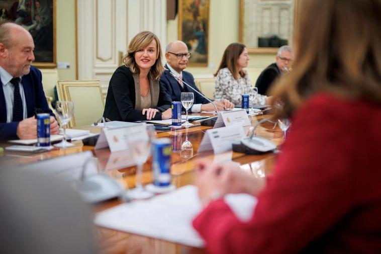 La ministra de Educación, Pilar Alegría, al inicio de la reunión de la Conferencia Sectorial