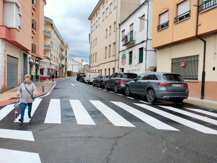 Calle de Alfonso XIII reabierta, que pasa a ser de único sentido. TEL