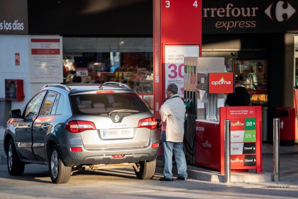 Se llegó a repostar unos 6.000 euros diarios en gasolil para luego revenderlos