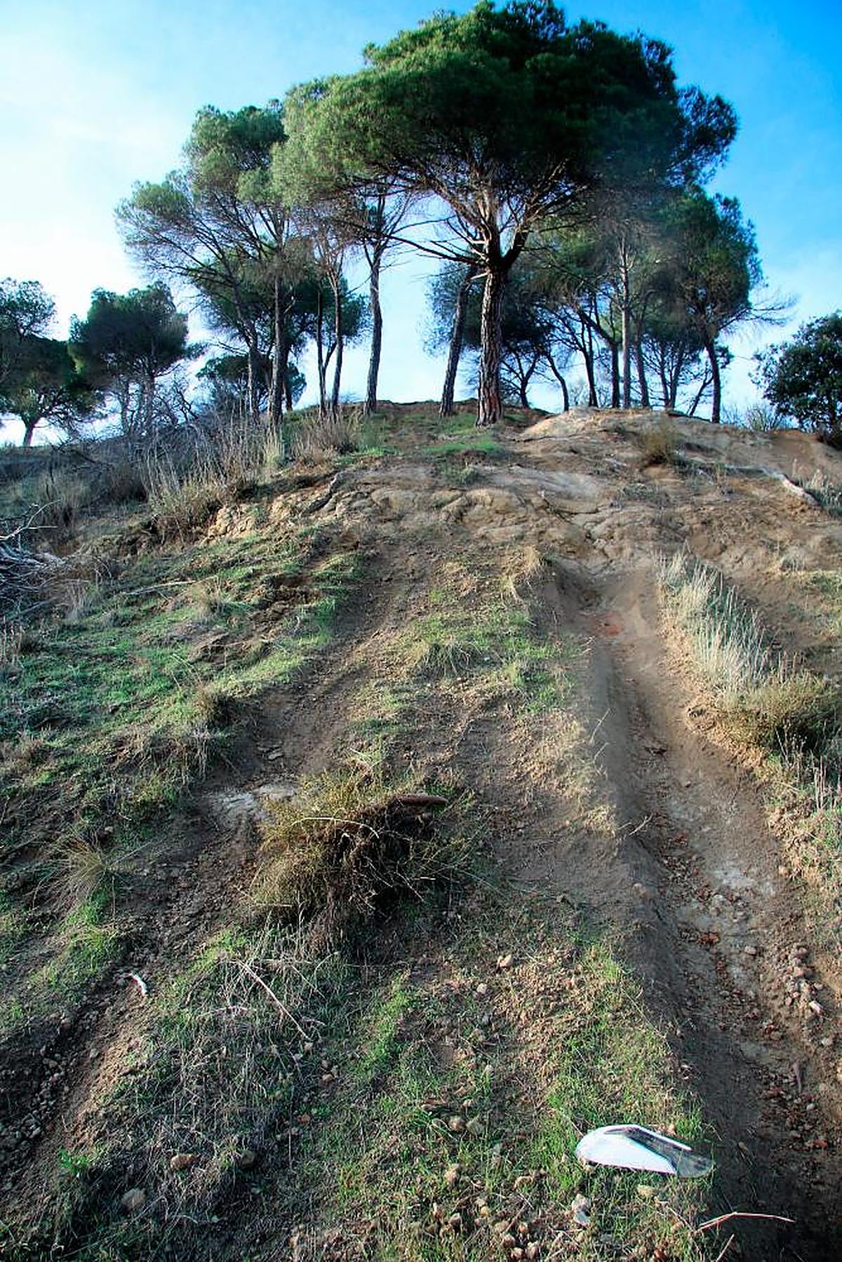 Destrozos en Los Escarpes.