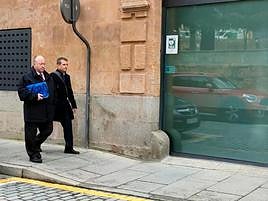Entrada de la representación legal del PP en los Juzgados de Salamanca este viernes