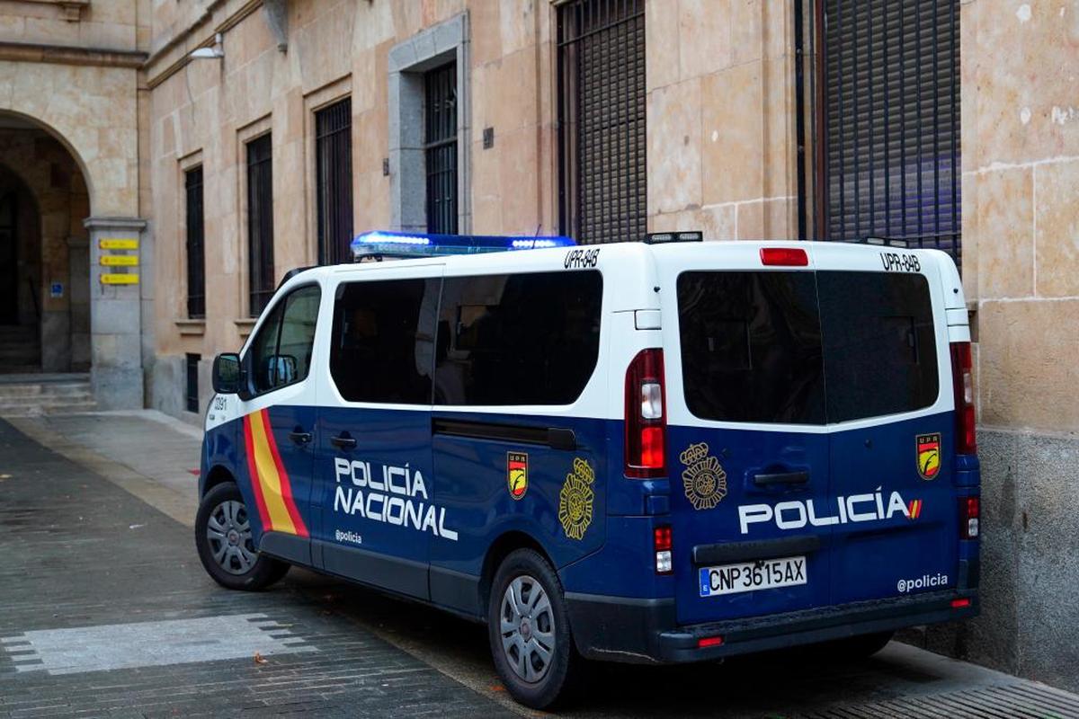 Un furgón de la Policía Nacional.