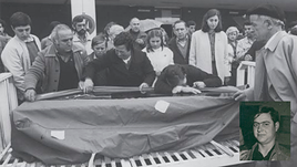 Llegada de los restos de Luis Montero al aeropuerto de Parayas en Santander.