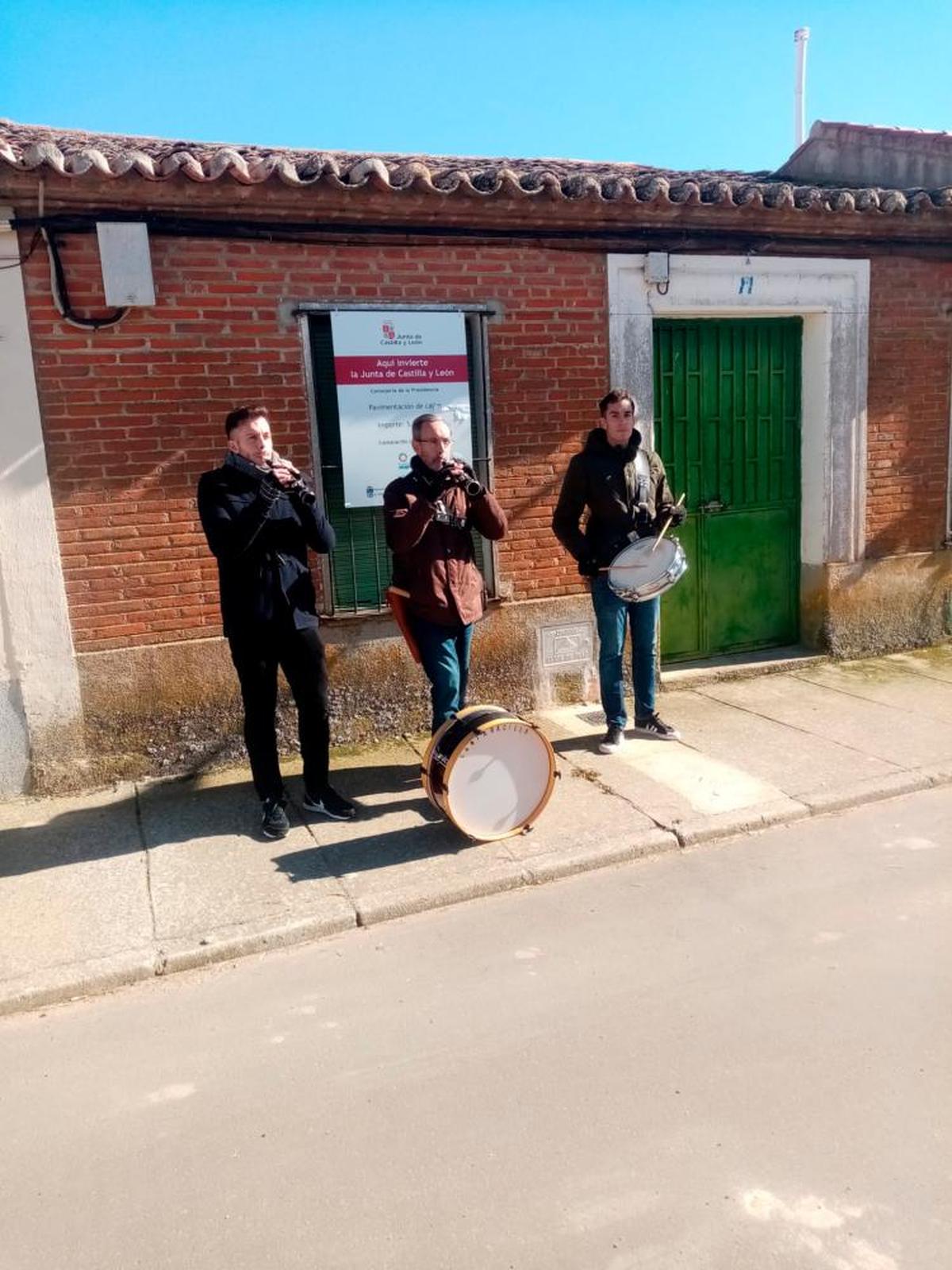 Celebración de Santa Águeda en Cantaracillo | HOLGUERA