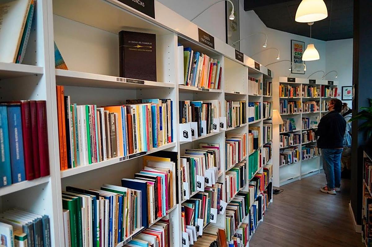 Una tienda de libros y aparatos electrónicos de Salamanca.