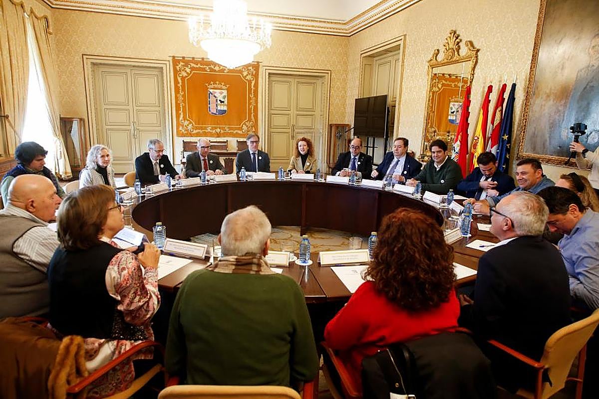 Firmantes del manifiesto en defensa de las conexiones ferroviarias de Salamanca