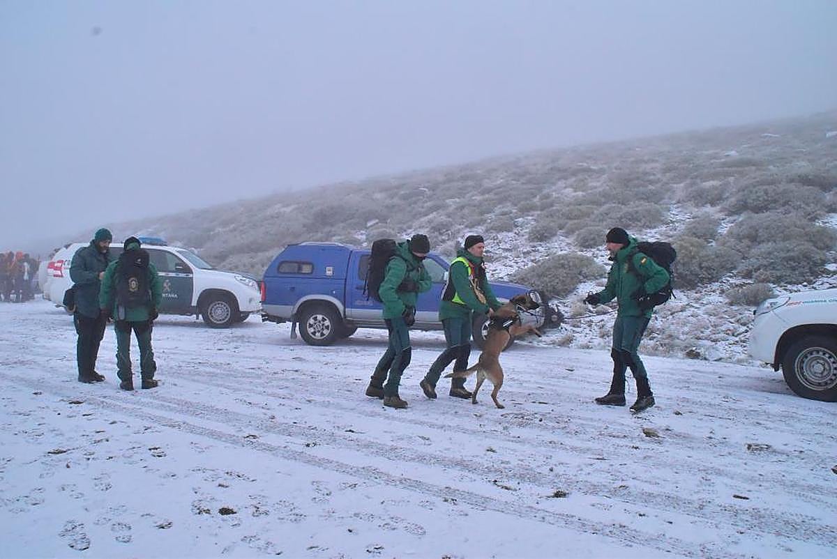 Imagen de las tareas de búsqueda de la Guardia Civil a principios del mes de enero en Candelario.