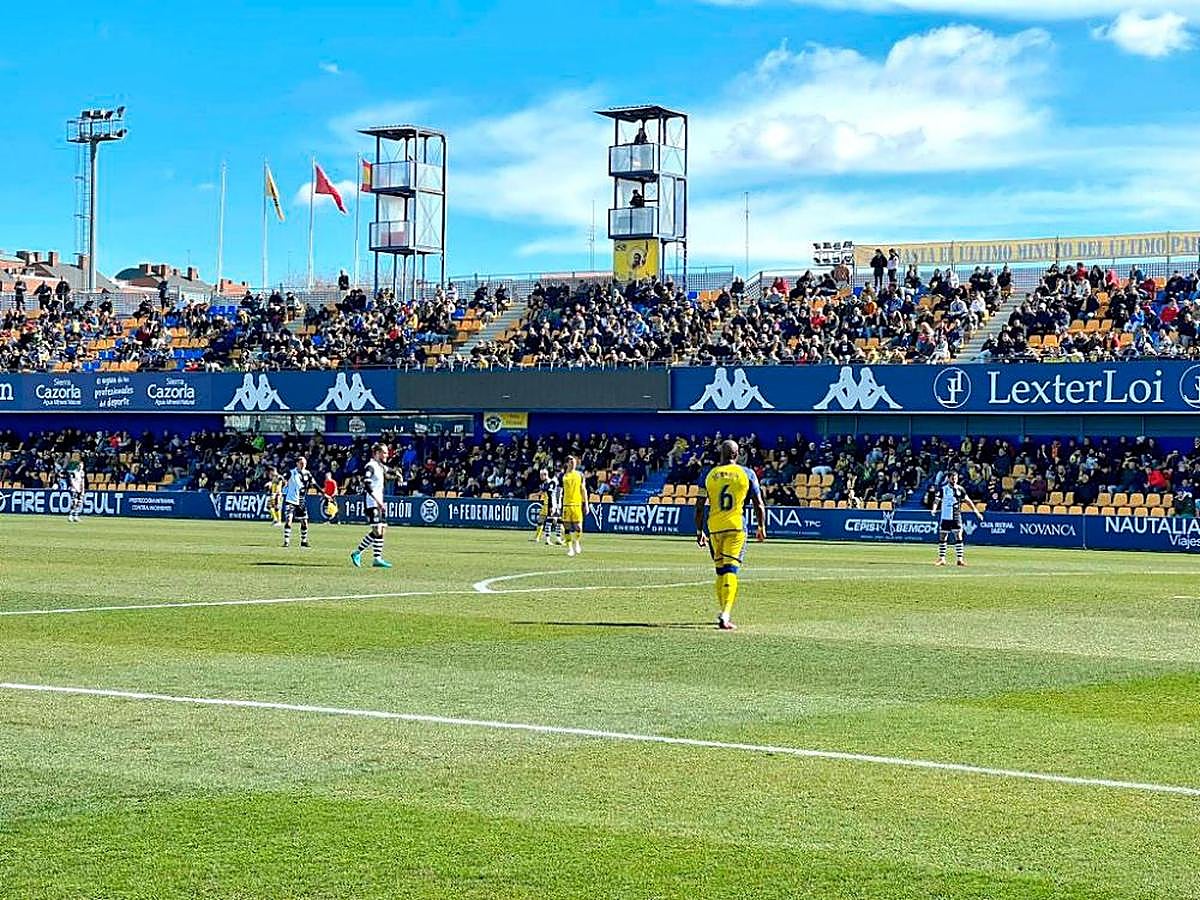 El Unionistas sufrió castigo al final de cada parte