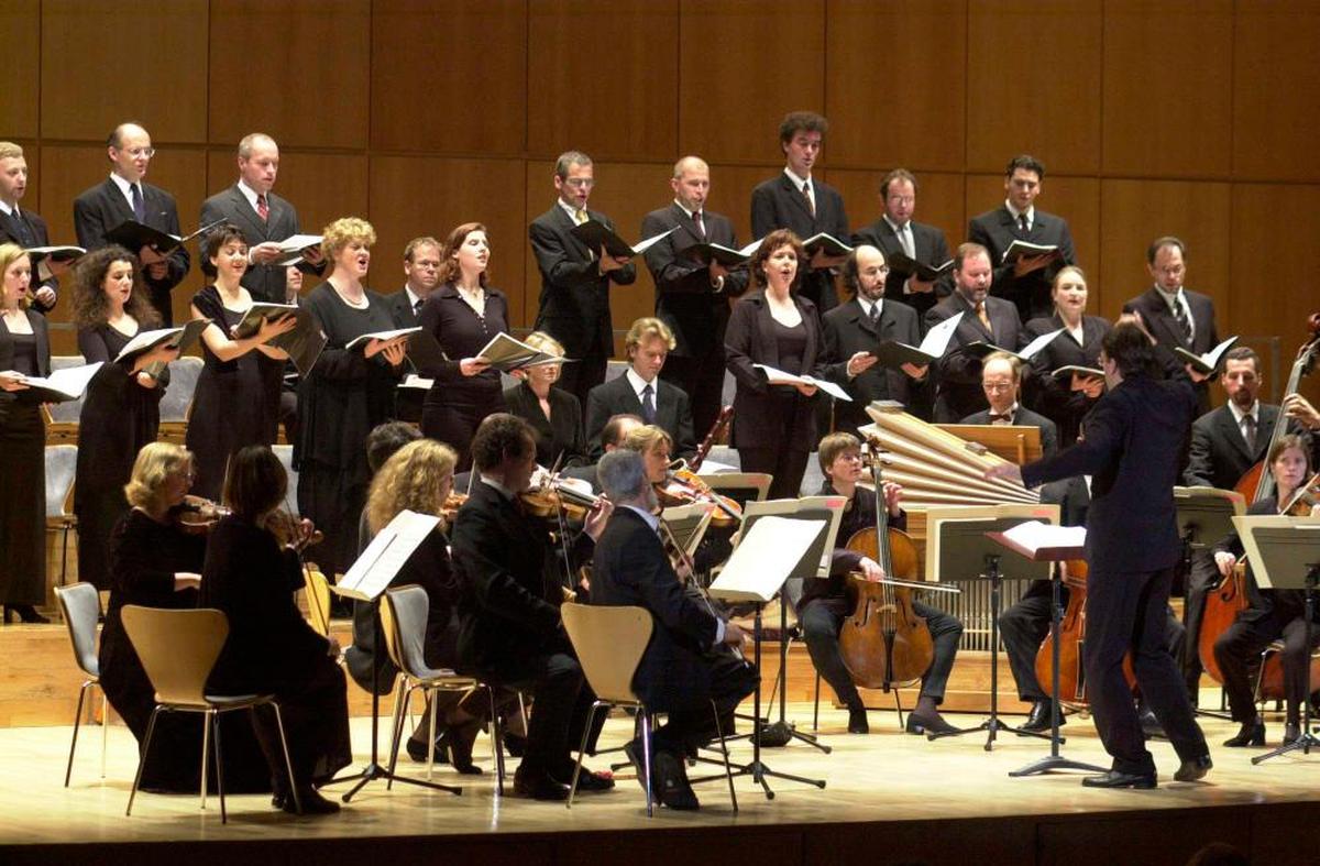 Concierto de la Academia de Música de Berlín y el Coro del Colegio Vocal de Gante en el Palacio de Congresos en 2001.
