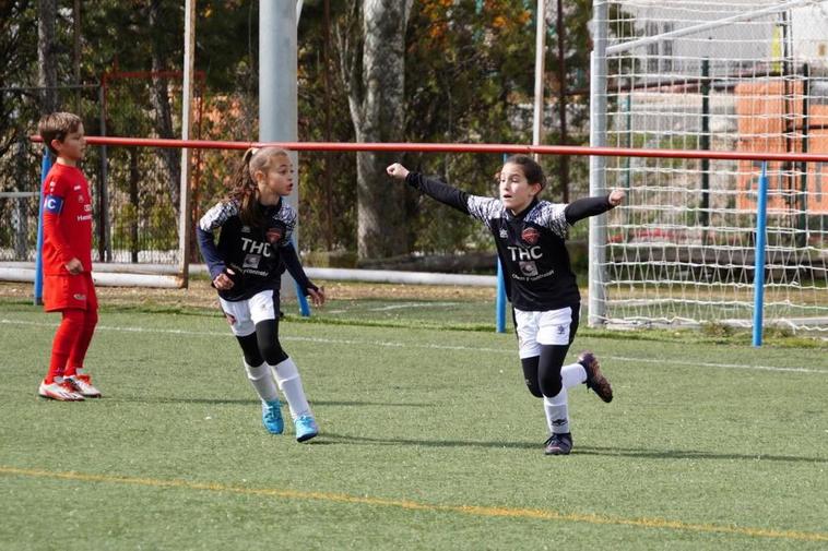 El fútbol femenino bate récords en las canteras salmantinas