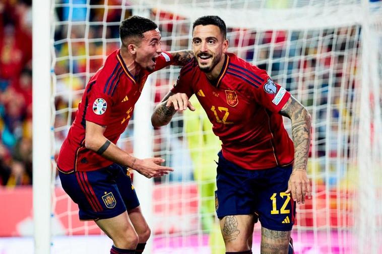 Joselu acapara el estreno de España con De la Fuente (3-0)
