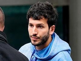 Sebastián Yatra, en el aeropuerto de Madrid