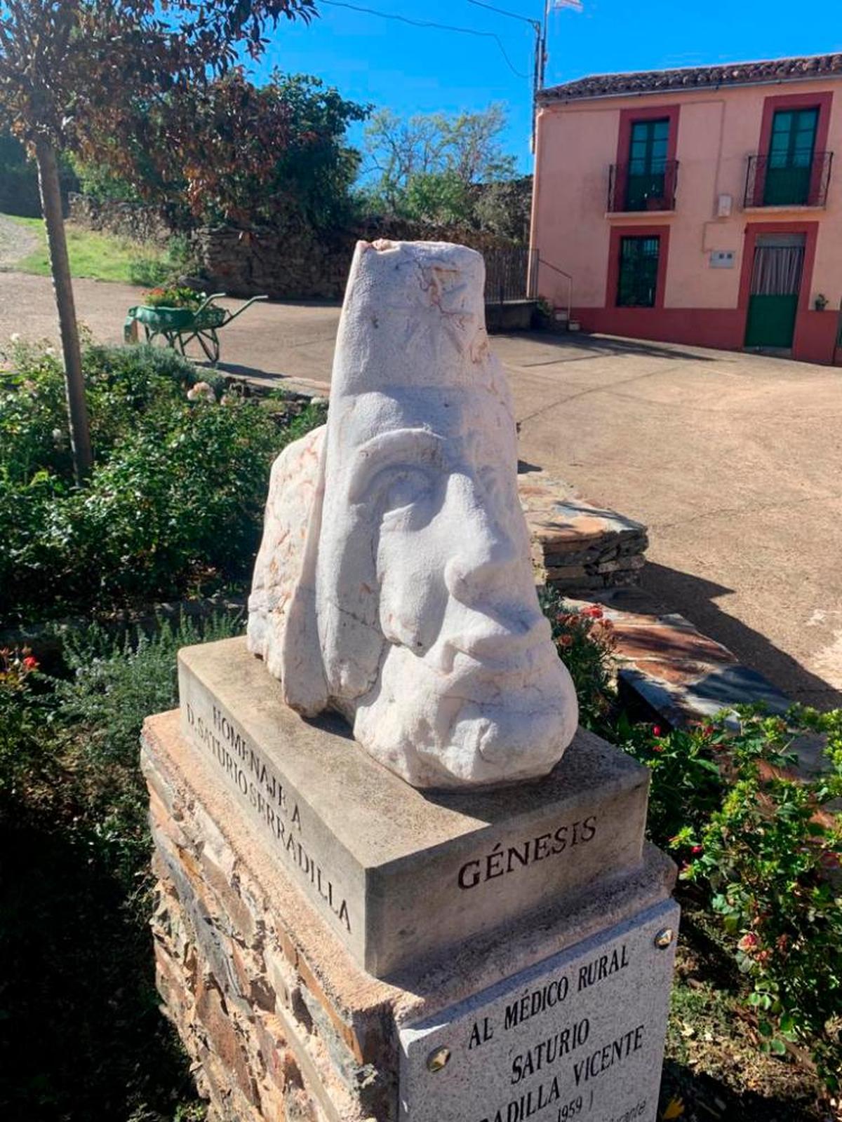 Mejoras de imagen y escultura Génesis, donada por Severiano Grande.