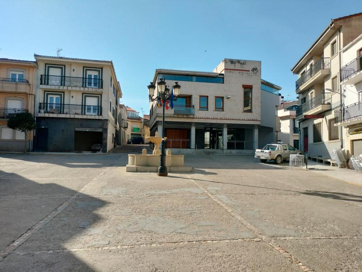 Plaza Mayor de Cespedosa de Tormes, que se va a rehabilitar con Planes Provinciales.