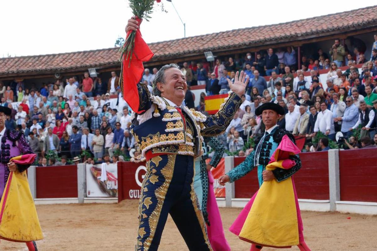 El Niño de la Capea, el pasado año en la plaza de toros de Guijuelo.