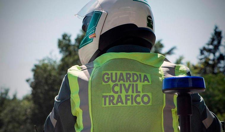 Cuatro jóvenes muertos y uno grave al precipitarse por un barranco un coche en Lugo