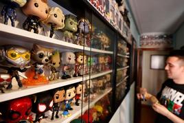 El salmantino David López atesora una colección de 360 Funko Pop en su casa desde el año 2018