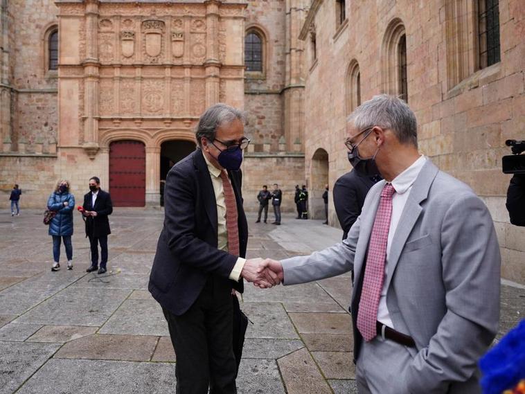 Rivero recibe a Subirats de su única visita a Salamanca. ARCHIVO