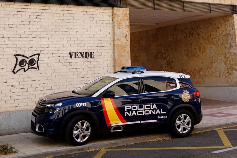 Pillado ‘in fraganti’ intentando forzar cerraduras en un apartamento turístico