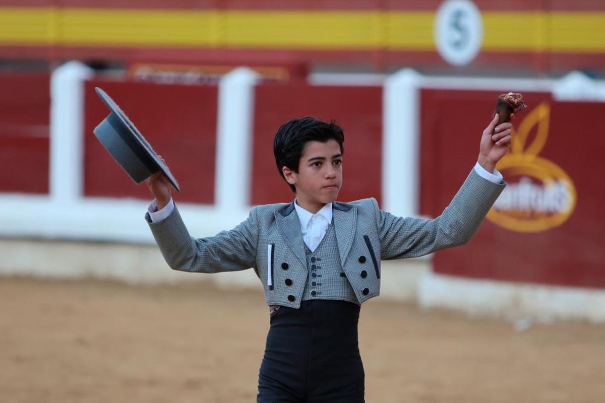 Marco Pérez, el pasado sábado en su actuación en la plaza de toros de Mérida. AGENCIAS