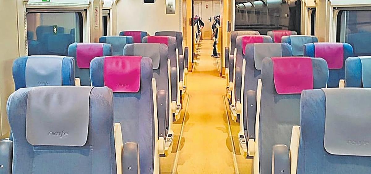 Uno de los Alvia a Madrid que en el últimos trimestre de 2022 viajaban con vagones vacíos a pesar de que colgaban el cartel de no hay billetes.