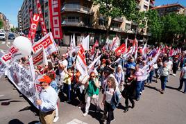 La manifestación a su paso por el Paseo Carmelitas.