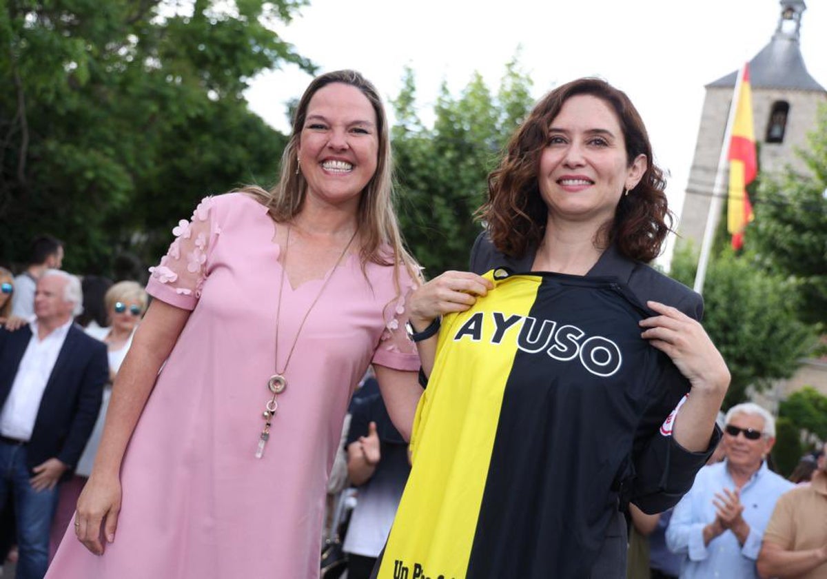 Isabel Díaz Ayuso apoya a Carla Greciano, candidata en Galapagar.