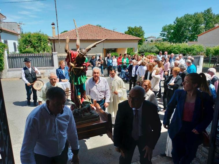 La localidad salmantina de San Miguel de Valero rinde honores a su patrón