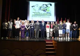Autoridades y alumnos premiados durante el acto de ayer en Ciudad Rodrigo