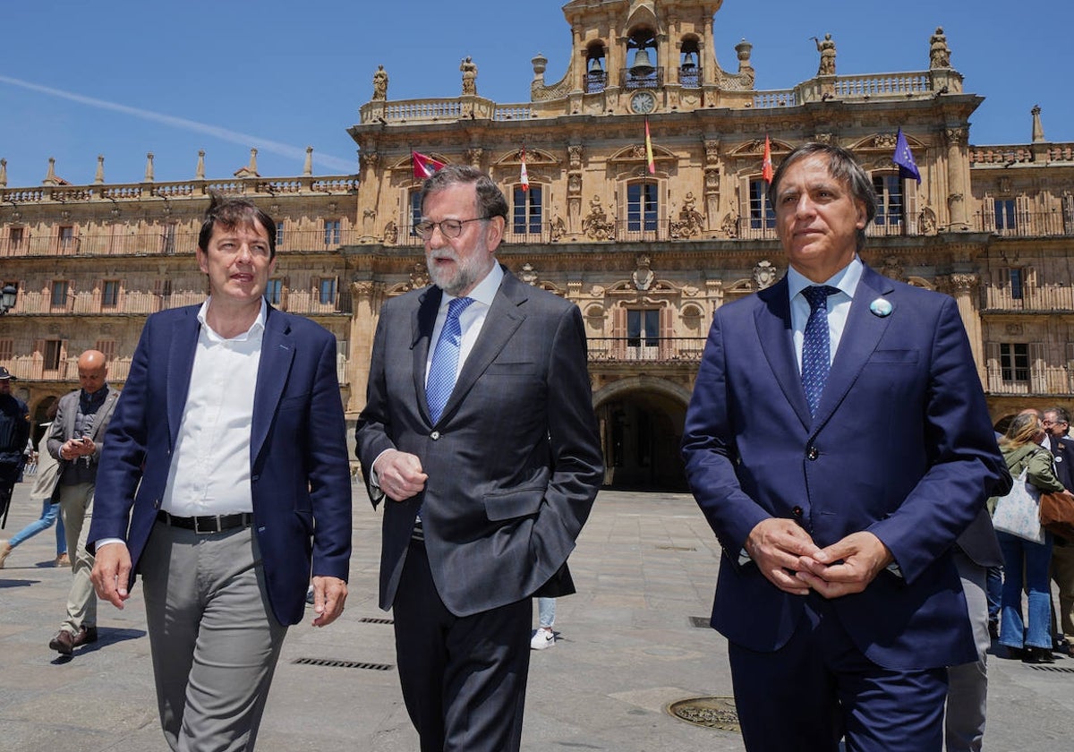 Mariano Rajoy se da un baño de masas en Salamanca