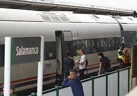 Uno de los trenes que salen de Salamanca