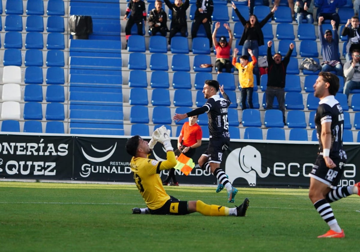 Chapela abrió el marcador.