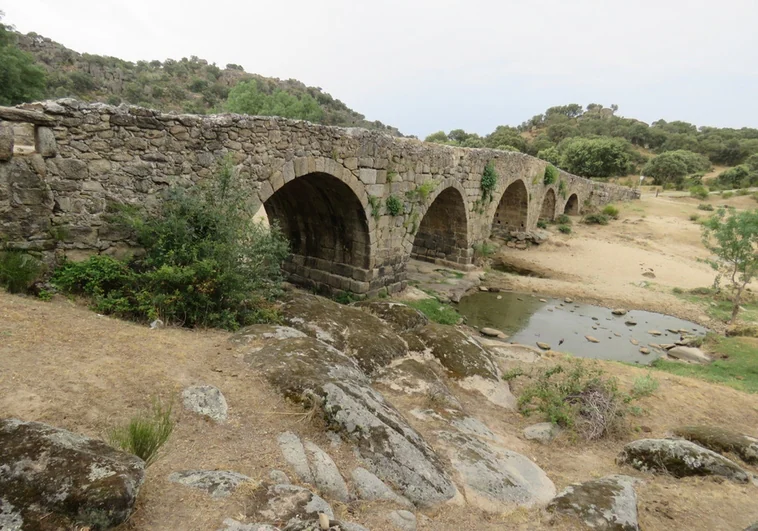 El Puente Mocho de Ledesma, con su nueva imagen, está protegido como BIC desde el año 2000.