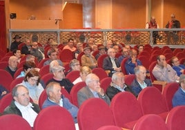 Los Regantes del Águeda renuevan su junta directiva con la presencia de la Guardia Civil