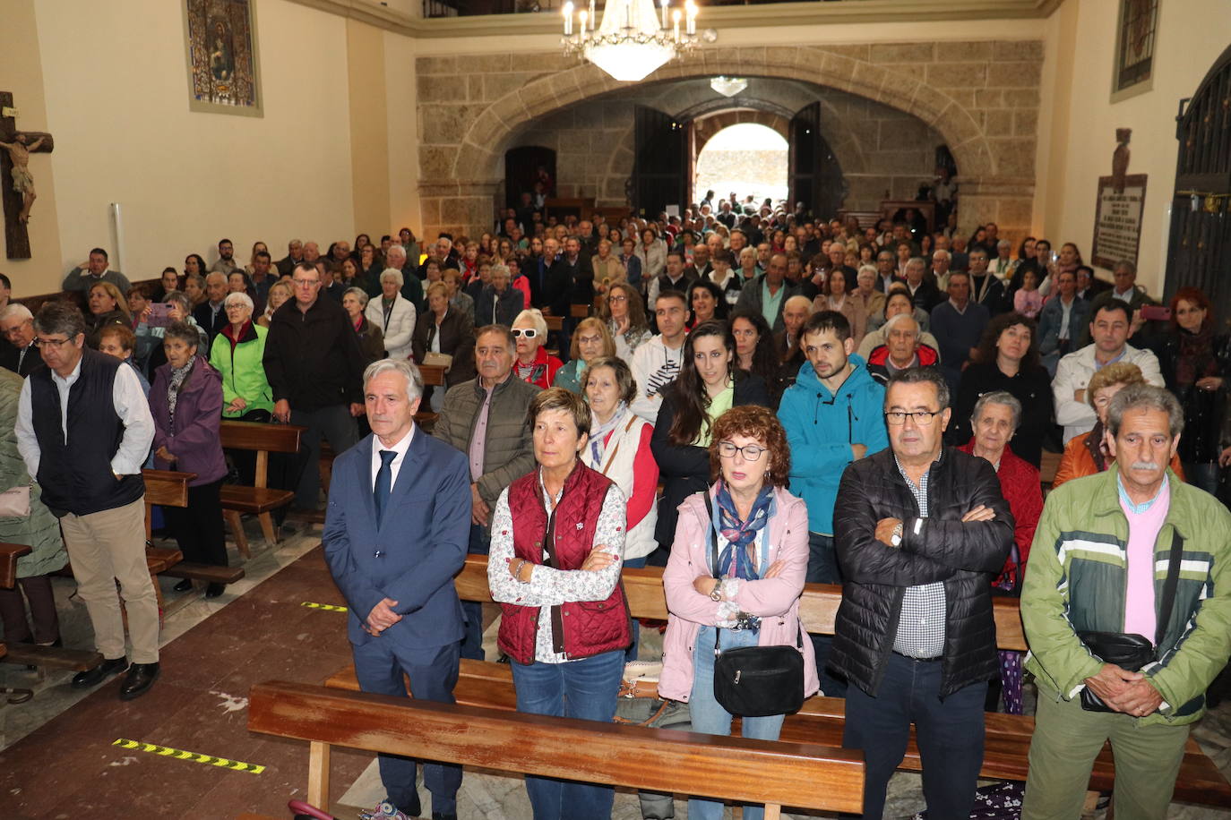 La lluvia da tregua para recibir a los Paporros en Béjar