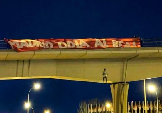 Ya hay castigo para los aficionados que 'ahorcaron' a Vinicius en un puente