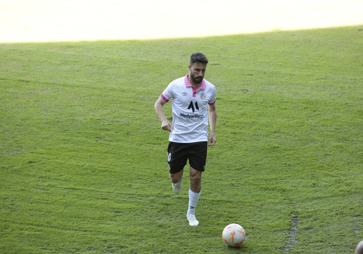 El centrocampista madrileño Diego Benito durante esta temporada.