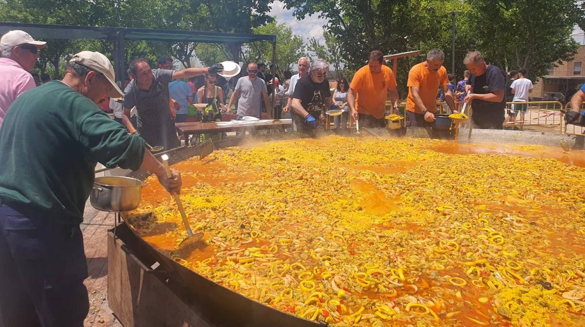 Un mar de paella en Cabrerizos