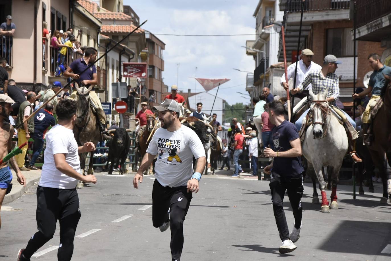 Encierros limpios y rápidos en Vitigudino