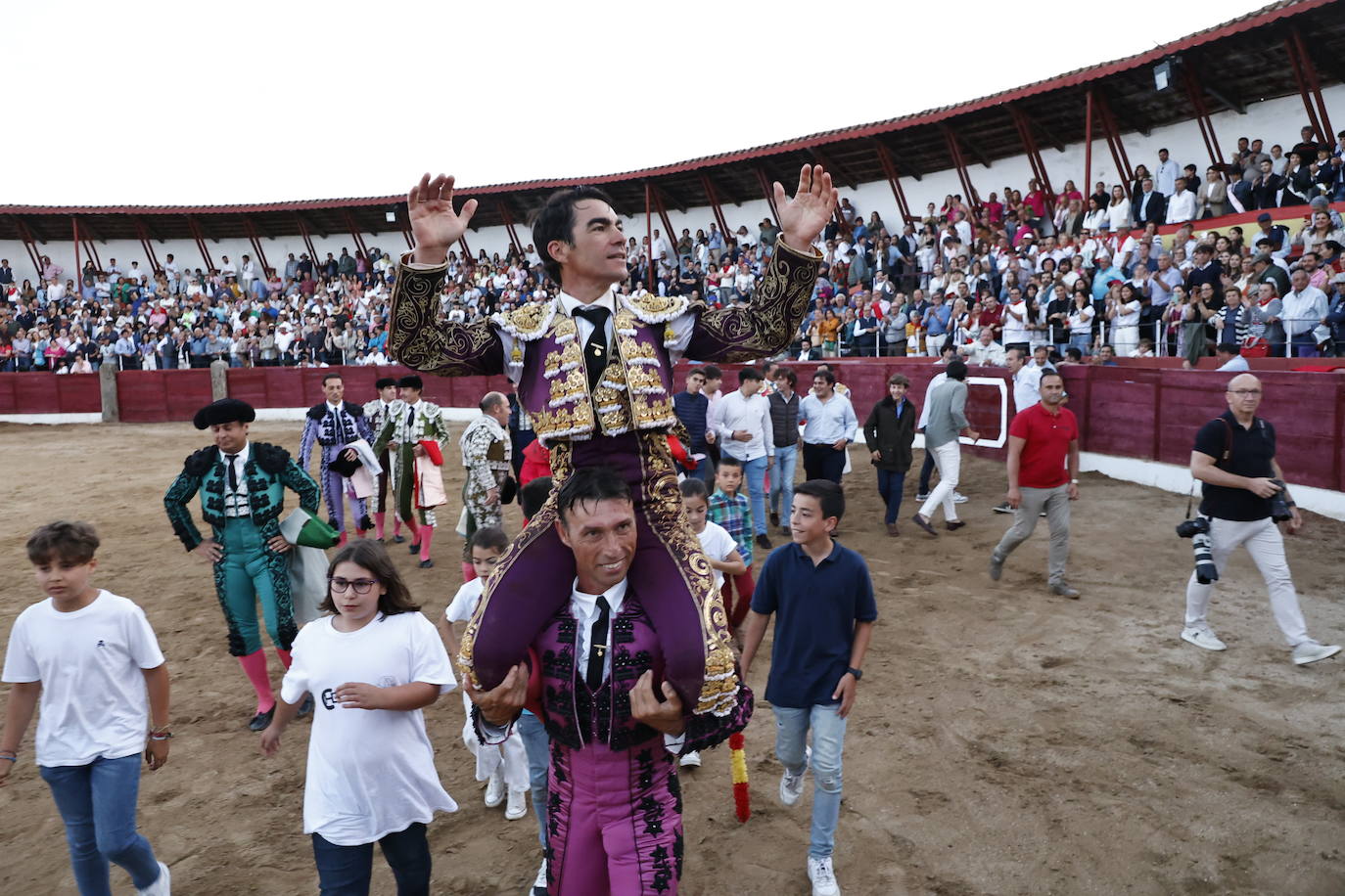 Una tarde para recordar: las mejores imágenes del adiós de López Chaves en Ledesma