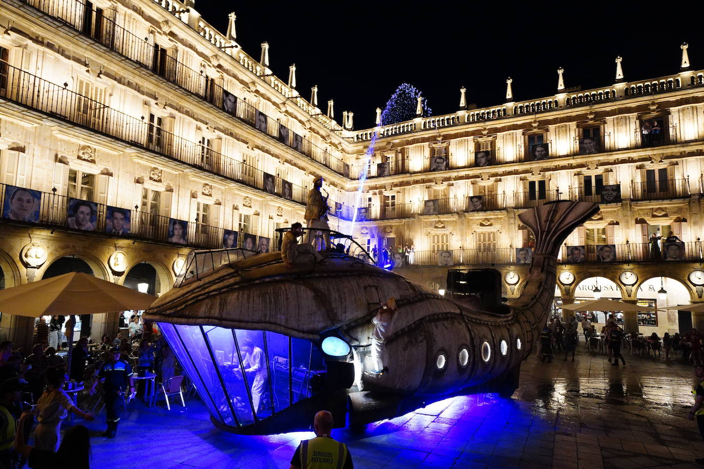 El Facyl comienza con la Plaza Mayor inundada de espectáculo