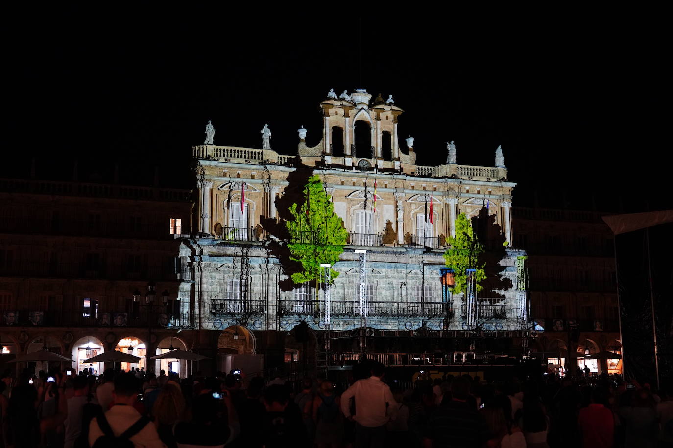 Luz y arte vanguardista para el Huerto de Calixto y Melibea