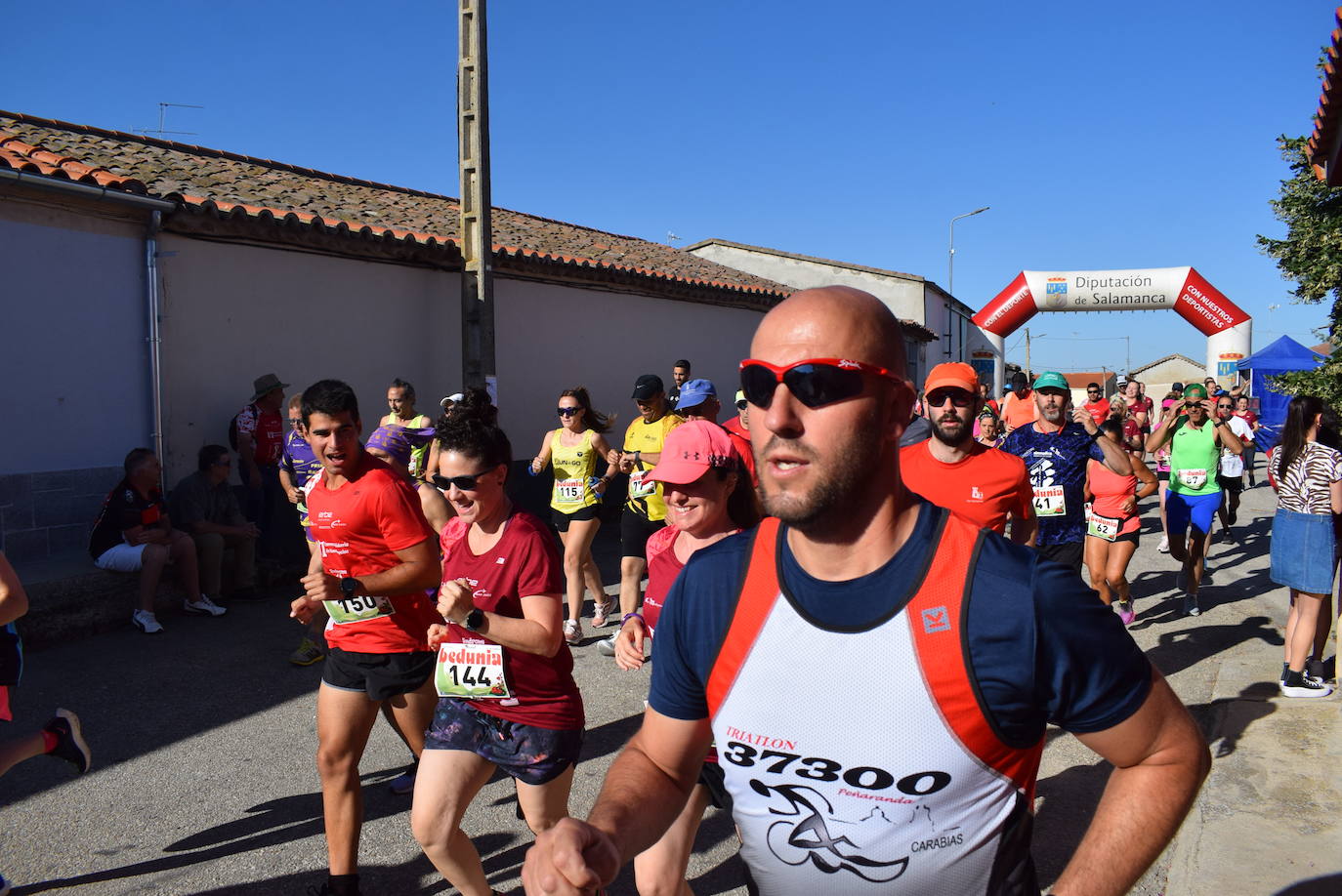 Las mejores fotos de la &#039;VI Carrera Solidaria Un Nuevo Impulso de Coca de Alba&#039;