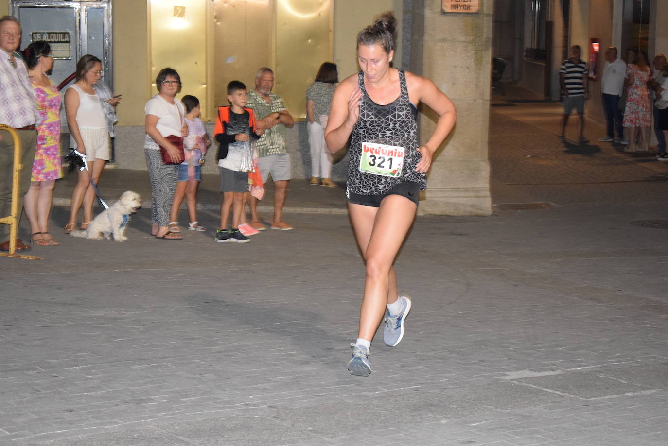 Las mejores imágenes de la V Carrera Nocturna Villa de Alba de Tormes